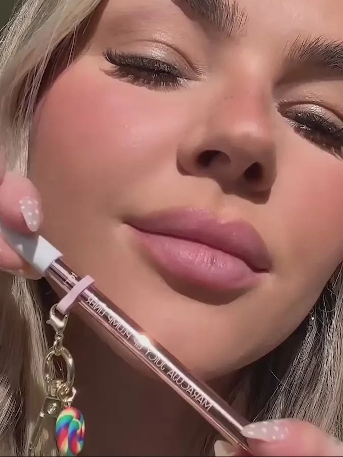 maracuja juicy lip plump liner with limited-edition charm