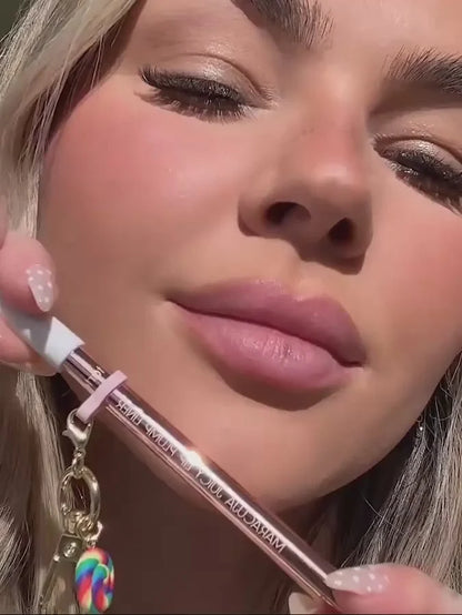 maracuja juicy lip plump liner with limited-edition charm